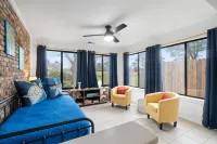 Tranquil Golf Course Views and Spacious Patios - Charming Coastal Haven Hotel a Escambia County