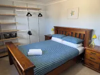 9 at the Marina  - Holiday House