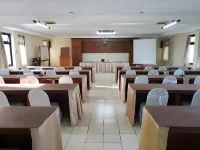 Cisarua Indah Cottage Hotels in Cisarua