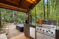Private Deck with Hot Tub and Grill - Charming Airstream Retreat