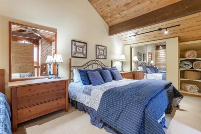 Ski Run Access and Shared Hot Tub - Stunning Mountain Retreat