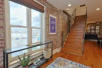 Luxury Townhome Walkable to Old City & DT Knox Hotels in Knox County