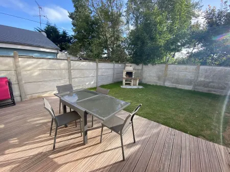 Gite Denneville Plage - 400m from the beach Отели в г. Пор-Бай-Сюр-Мер