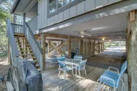 Scenic-view cottage with sunroom, deck, kitchen & pool - close to beach & golf