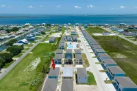 Community Pool and Outdoor Balcony - Charming Coastal Retreat Hotels in Rockport
