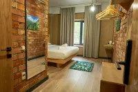 Pristine Hotel