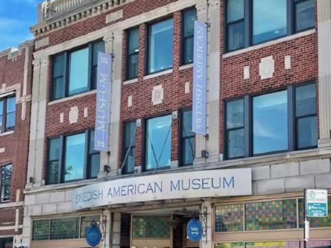 Relaxing Chicago Studio