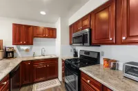 Cozy Fireplace and Ski Locker - Charming Telluride Basecamp