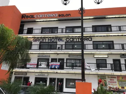 Gran Hotel Cantera la Plaza Hotels in Nuevo Laredo