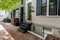 ☆990ft² ☆Heart of Georgetown☆99 Walk Score☆<1 min→Shops☆Smart TV☆ 조지타운 호텔