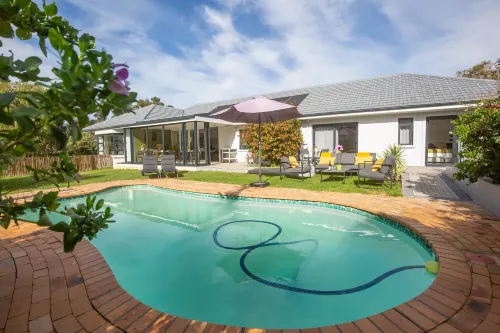 Casa ILanga Guesthouse Hotels in Somerset West