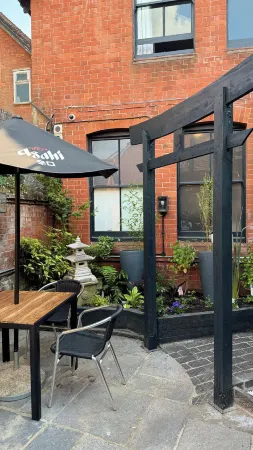 Kyoto Rooms Winchester Отели в г. Винчестер