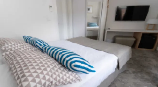 บลูซี อัล อันดาลุส โรงแรมในทอร์เรโมลินอส