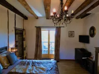 Hôtel de l'Ancien Presbytère Hôtels à : Bellac