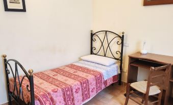 Farmhouse in Giano Dell'umbria with Hot Tub, Swimming Pool