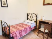 온수 욕조, 수영장이 있는 지아노 델룸브리아의 농가