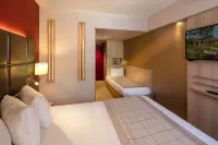 Best Western Plus le Lavarin Hotels in Graveson