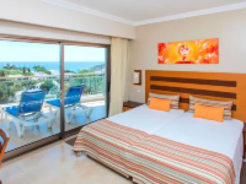 Alfagar Aparthotel Hotels near Praia da Balaia