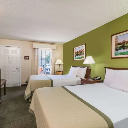 Baymont by Wyndham Waycross