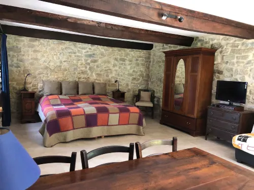 Week End en Provence - Chambres d'Hotes Hotels in Drôme