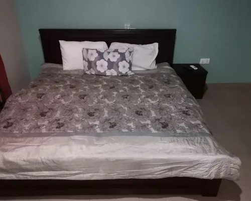 Peemens Guesthouse Hotels in Awutu