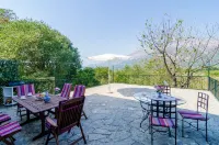 Stone House DiMaTo