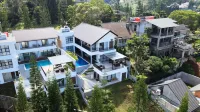 Sunset City View Villa 5 Br with a Private Heated Pool Hotell i Mekarsaluyu