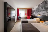 Bastion Hotel Leiden Voorschoten Hotels near Central Station Leiden