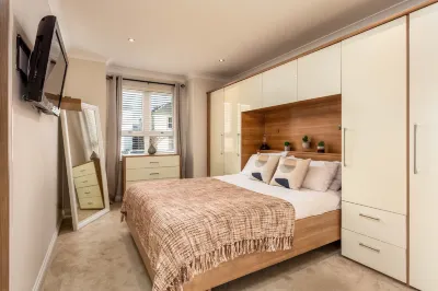London Gate No1 - Donnini Apartments Hotels in 