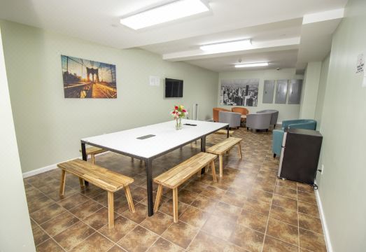 커낼 로프트 호텔 프런트