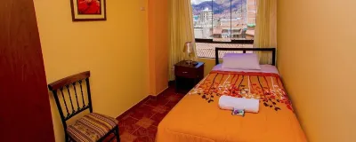Yupanqui Apartments โรงแรมใน