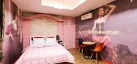 Diamond Motel