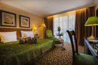 Carlsbad Plaza Medical Spa & Wellness Hotel