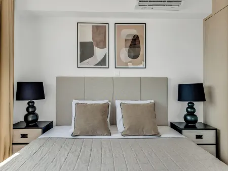 Sanders Elgio - Charming Studio with Balcony