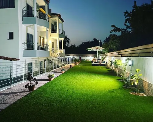 太陽日公寓 斯帕塔-阿爾泰米扎住宿飯店