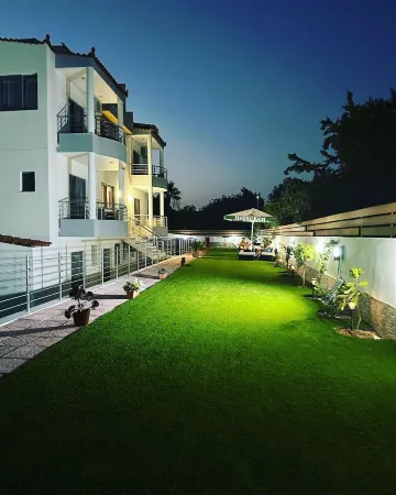 Sun Day Apartments Free Airport Transfer Отели в г. Артеми