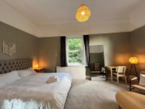 Mossley Hill Retreat