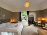 Mossley Hill Retreat