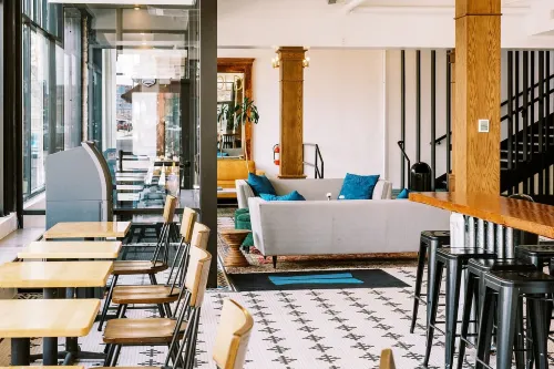 11th Avenue Hostel - 3-Star