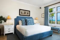 Point Grace - balcony