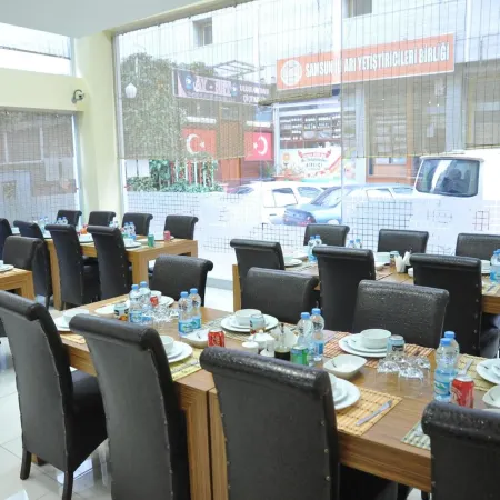 Gloria Tibi Hotel
