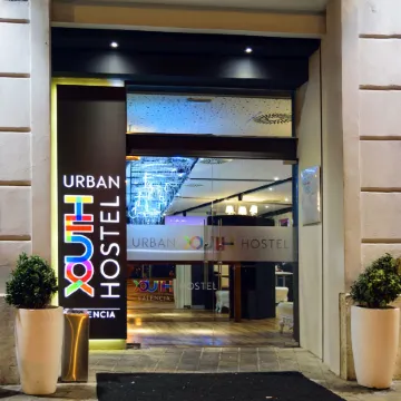 Urban Youth Hostel Отели в г. Валенсия