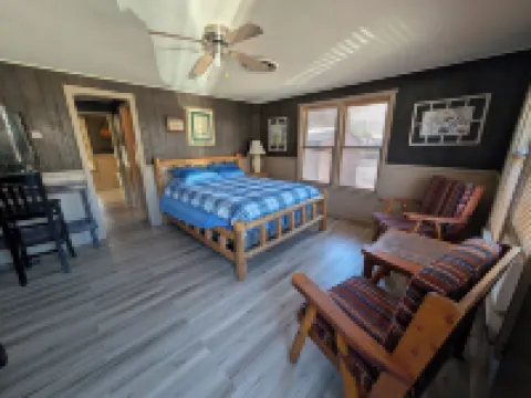 Cedarvale Cabins at Turner Falls Hotels in Murray County