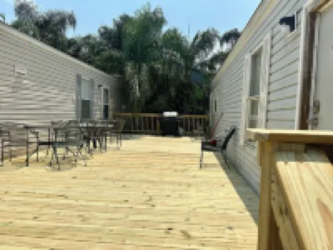 KINGFISH LODGE - PRIVATE MAINTAINED 3 BEDROOM 2 BATHROOM PRIVATE RENTAL