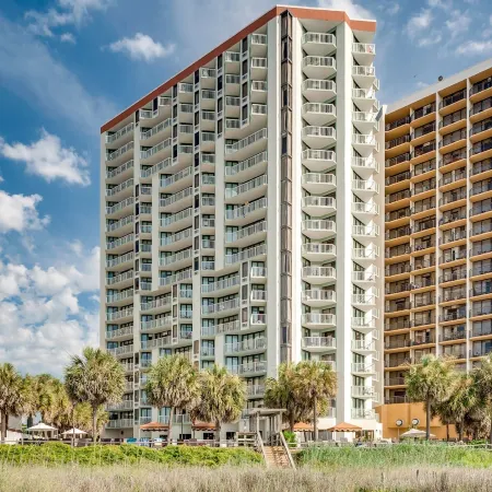 Breakers Boutique Condos | Oceanfront