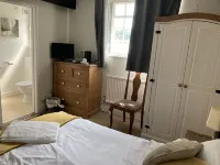Red Lion Hotels in West Lulworth