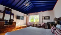 Quinta da Meia Eira Hotels in Cedros