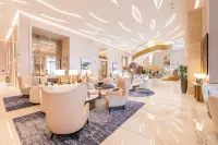 Ultra Luxury Palm Tower with Shared Hotel Facilities