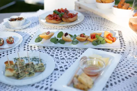 Masseria Messapia Wine Resort & Spa Отели в г. Мезанье