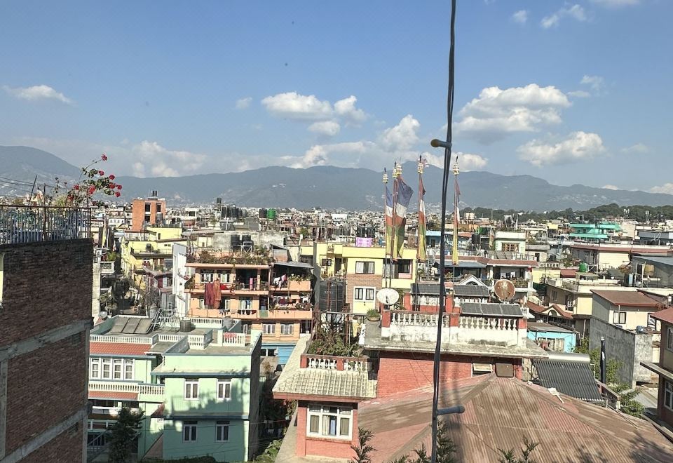 3. 라케이 호텔..